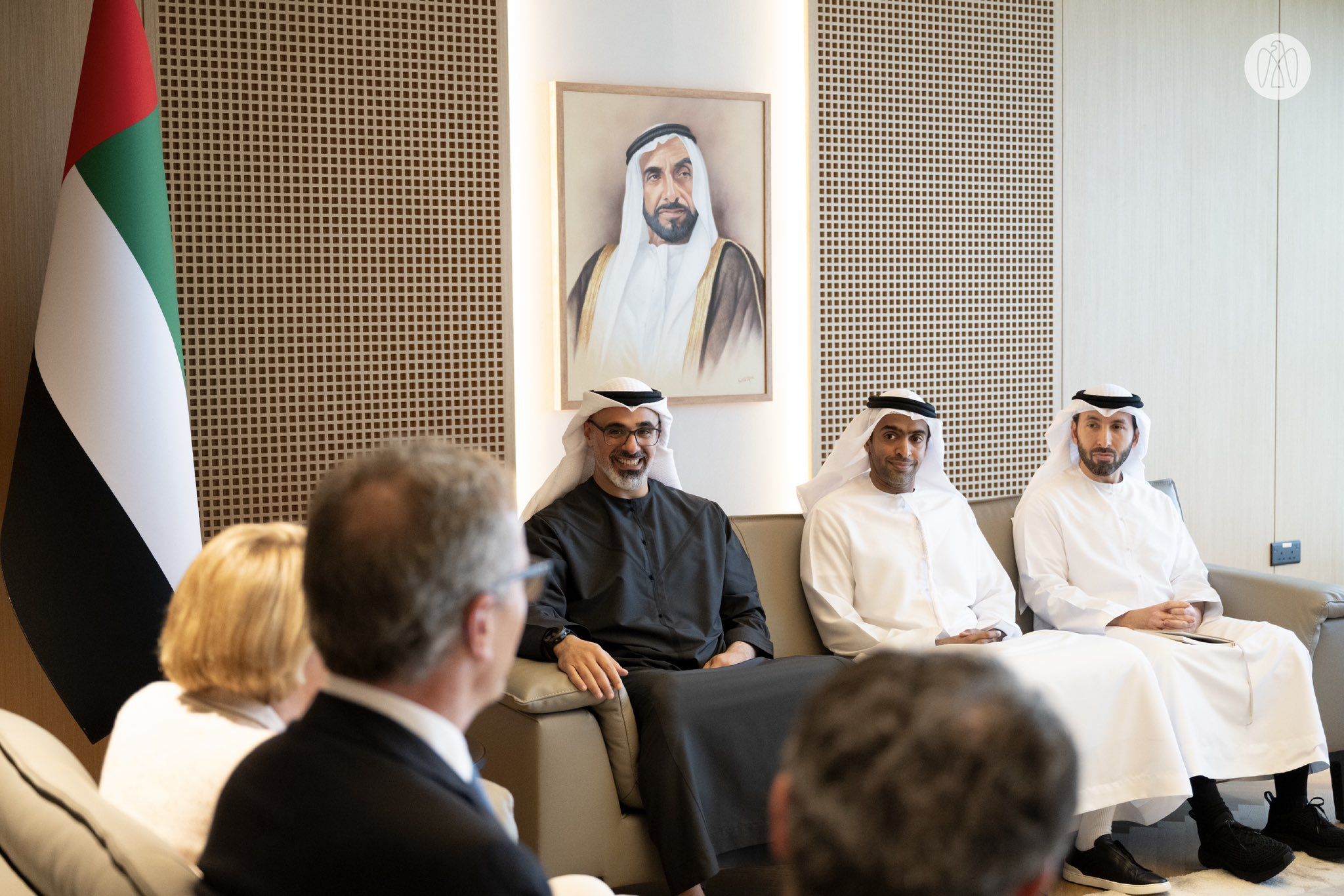 الامارات | خالد بن محمد بن زايد يستقبل الإدارة التنفيذية لمستشفى كليفلاند كلينك - الولايات المتحدة