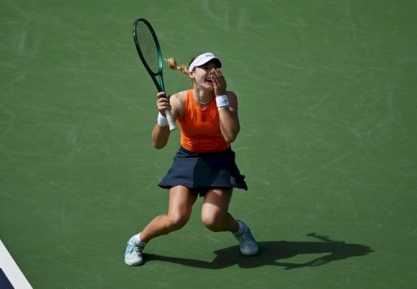 إنديان ويلز: المراهقة الموهوبة أندرييفا تتوج باللقب بتغلبها على سابالينكا