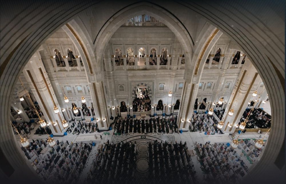 أهم خدمات ضيفة الرحمن في المصليات النسائية بالمسجد الحرام