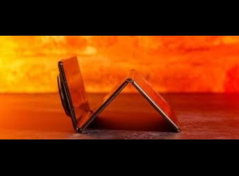 تكنولوجيا: الرئيس التنفيذي لشركة هواوي يكشف عن هاتف قابل للطي يشبه الجهاز اللوحي