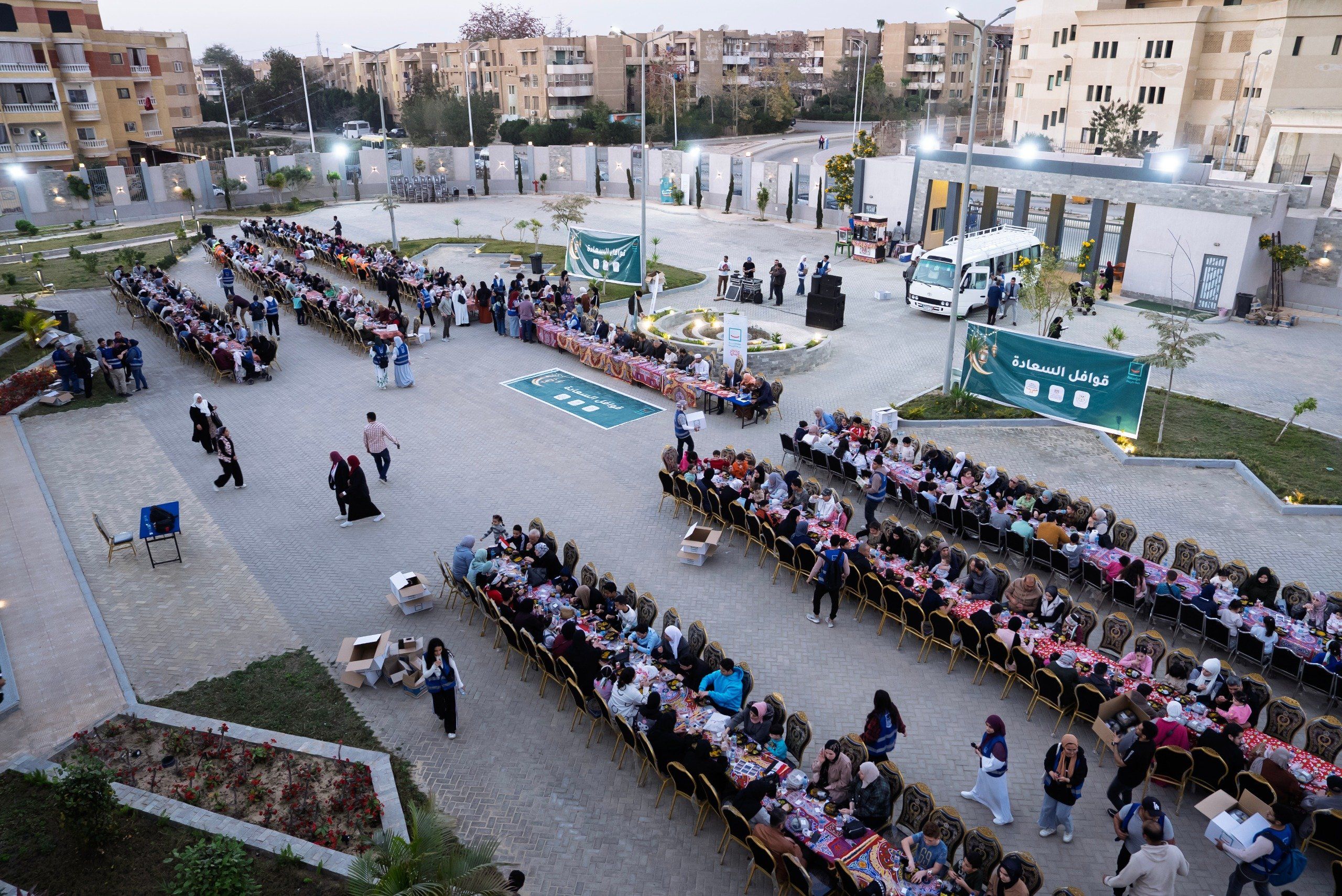 حياة كريمة تنظم قوافل السعادة لدعم الأسر الفلسطينية بالتعاون مع الجهات الشريكة.. فيديو