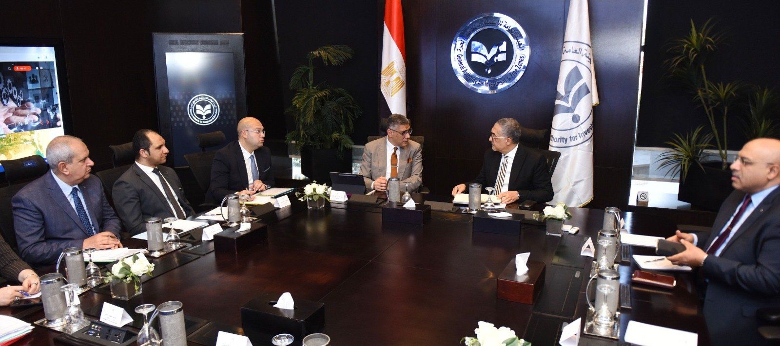 محافظ الجيزة: الواحات تضم 400 عين ماء يمكن استغلالها فى جذب السياحة العلاجية