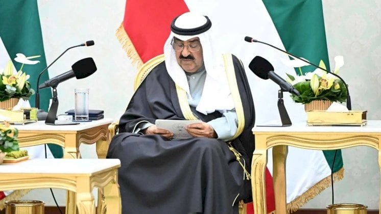 أمير الكويت: قضايا الجنسية من صميم السيادة