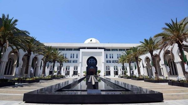 الجزائر ترفض استقبال رعايا قررت فرنسا إبعادهم