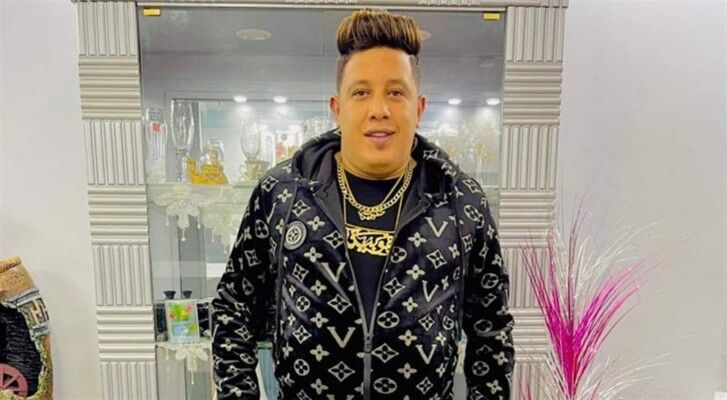حمو بيكا يحدث جدلاً كبيراً بسبب لوك شعره الجديد والغريب