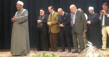أئمة الأزهر والأوقاف يؤدون صلاة المغرب بالكنيسة الأسقفية فى الزمالك