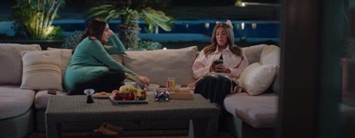 مسلسل عايشة الدور الحلقة 4: شخص غامض يكشف سر دنيا سمير غانم!