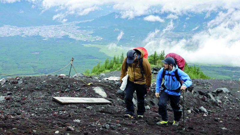 الامارات | رسوم جديدة على تسلق مسارات جبل فوجي