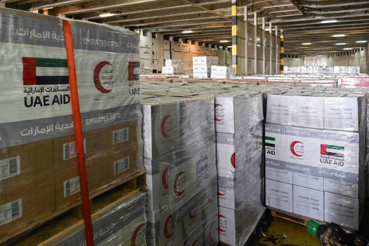 الخليج اليوم .. وصول سفينة المساعدات الإماراتية الـ7 إلى ميناء العريش تمهيداً لإدخالها قطاع غزة