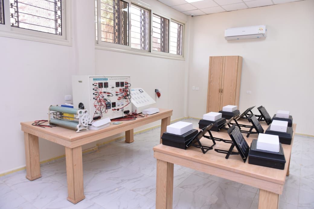 وزير العمل يتفقد مركز التدريب المهنى الجديد بمصر الجديدة