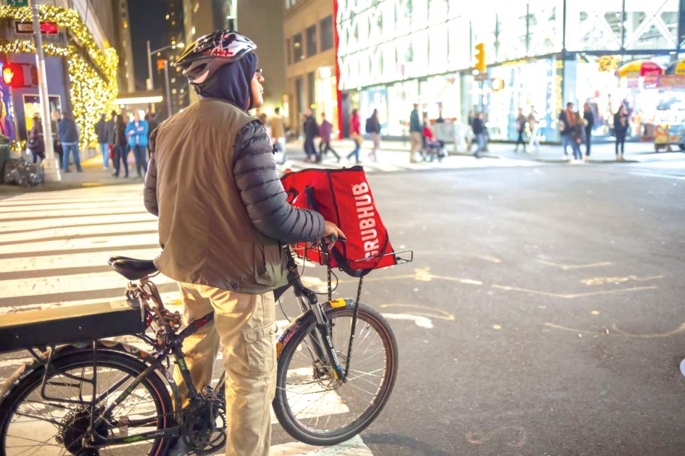 حظر التسعير الافتراسي.. ضوابط جديدة لمنع احتكار قطاع توصيل الطعام