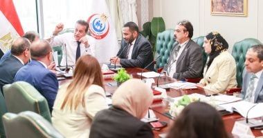 وزير الصحة يبحث ترشيد استهلاك السكر للحد من الأمراض المزمنة