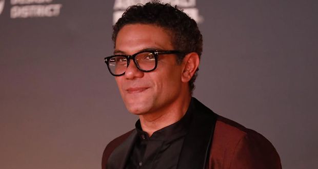 تفاعل واسع مع احتفال والدة آسر ياسين بنجاح “قلبي ومفتاحه”