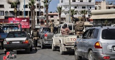 وزيرا دفاع لبنان وسوريا يتفقان على وقف إطلاق النار والتواصل بين استخبارات البلدين