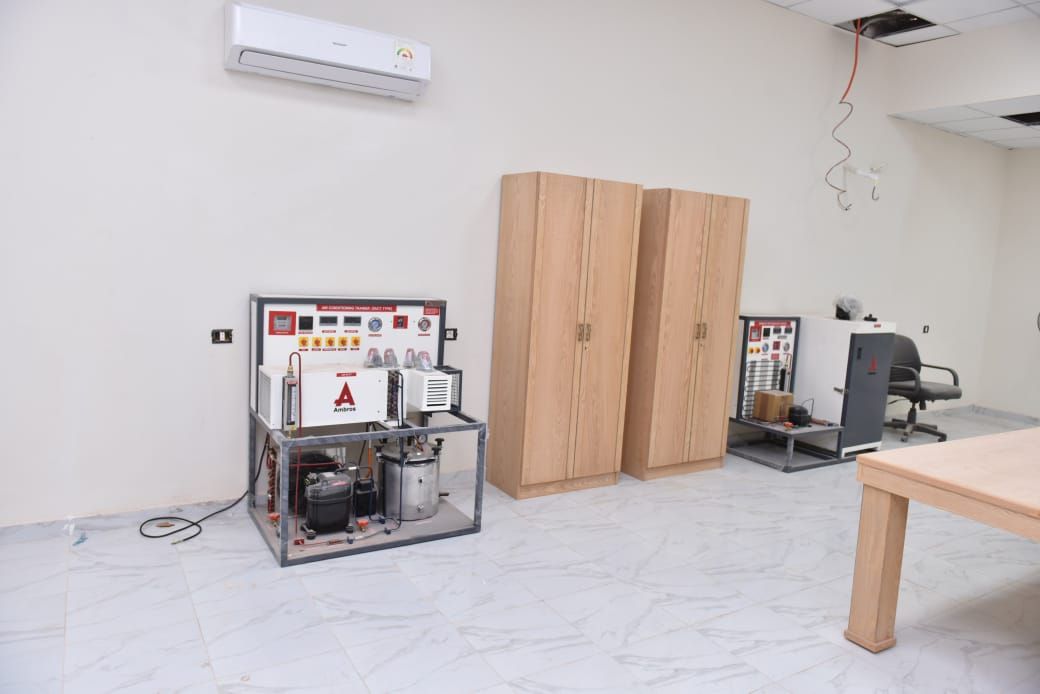 وزير العمل يتفقد مركز التدريب المهنى الجديد بمصر الجديدة