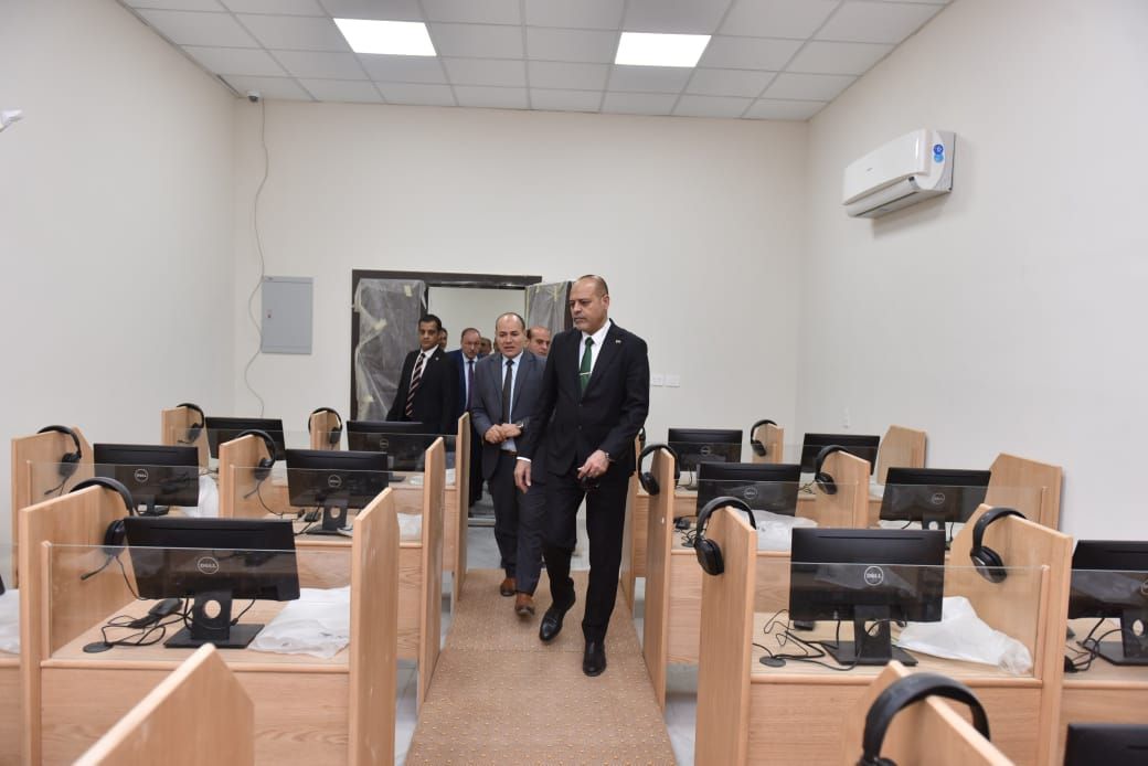 وزير العمل يتفقد مركز التدريب المهنى الجديد بمصر الجديدة