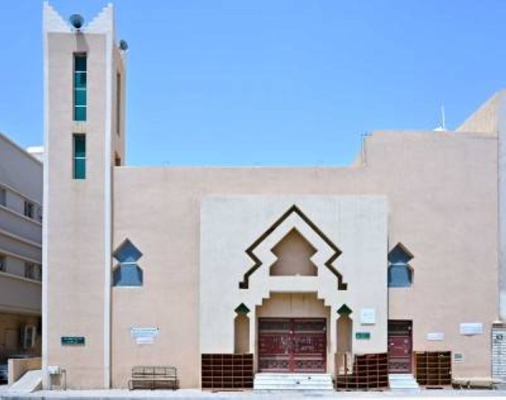 الشؤون الإسلامية: يمنع التسول داخل المساجد وساحاتها