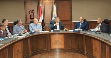 محافظ الجيزة يوجه بالتعامل مع مخالفات بناء فى كرداسة والهرم