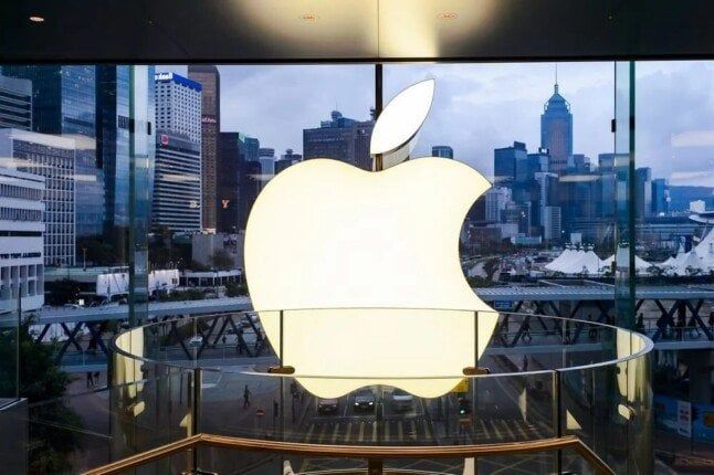 آبل تطور إيربودز بإضافة ميزة الترجمة الفورية للمحادثات!