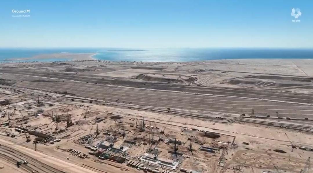 لقطات جوية ترصد تقدم أعمال الحفر وبناء الأساسات في ذا لاين .. فيديو