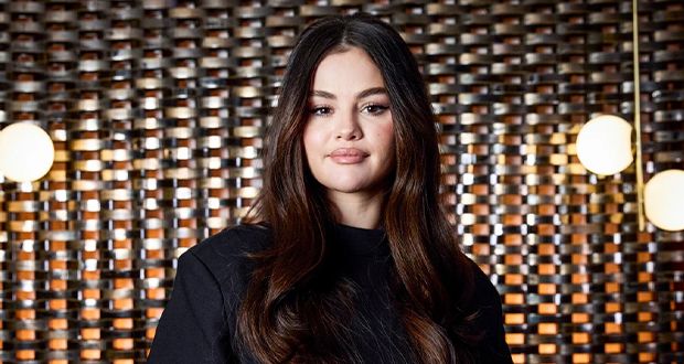 سيلينا غوميز بين الشهرة والصحة النفسية: رحلة تحديات ونجاحات