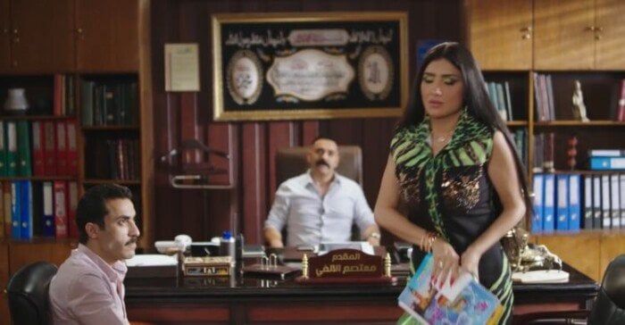 الحلقة 19 من مسلسل إش إش: اكتشاف مخزن مخدرات رجب الجريتلي!