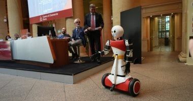 تكنولوجيا: "أدريانو".. أول روبوت إدارى فى إيطاليا يبدأ عمله فى 24 مارس