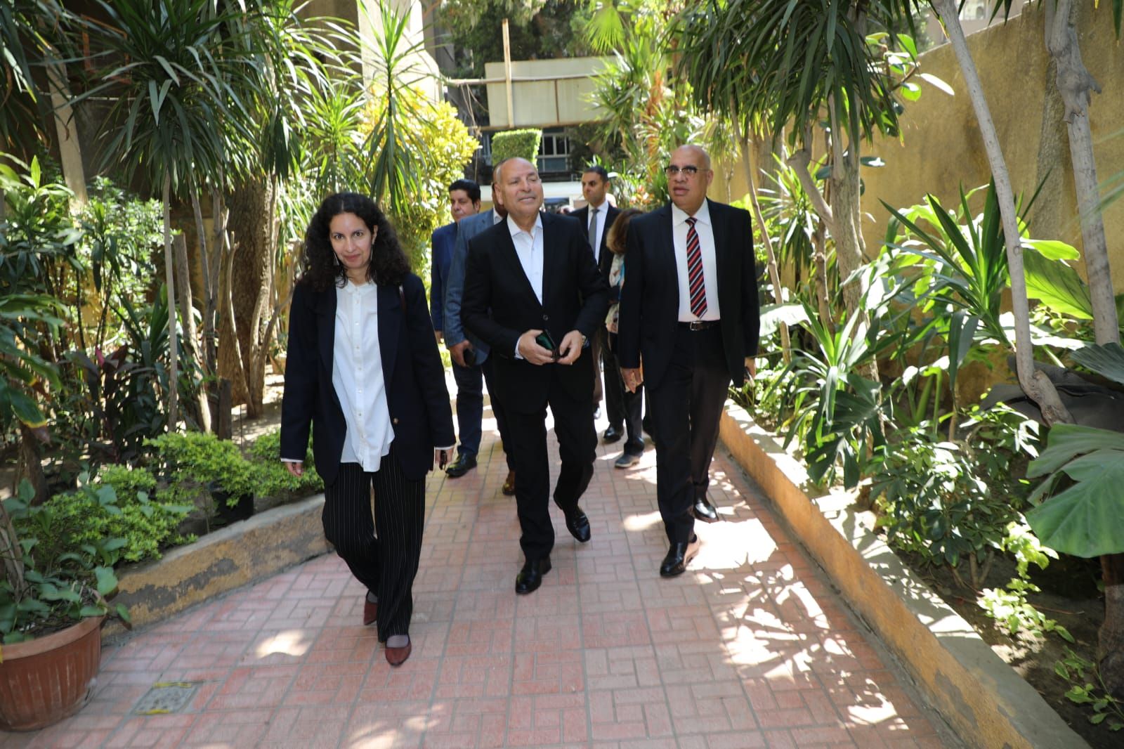 محافظ القاهرة: نسعى لزيادة الرقعة الخضراء بالزمالك مع الحفاظ على الموجود