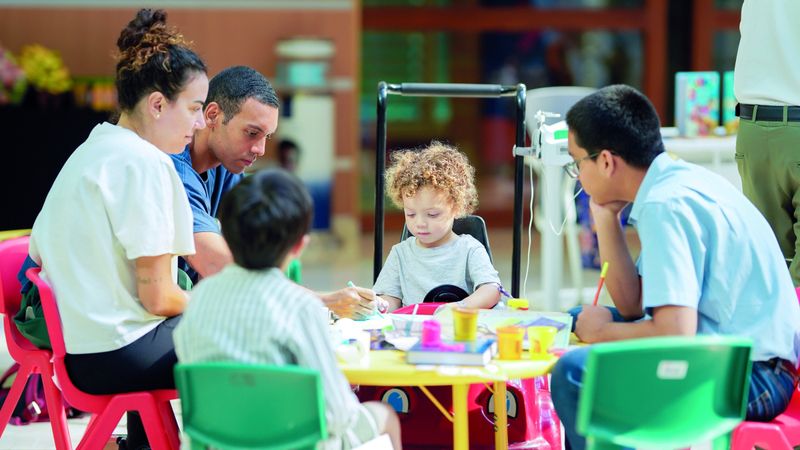 الامارات | 300 طفل يستفيدون من «عيادة الأمل» المجانية