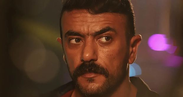 أحمد العوضي يرد على الانتقادات: “ما بهمنيش”