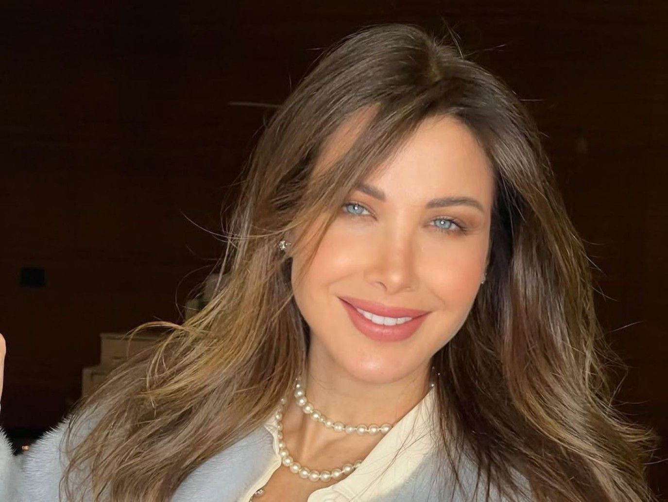 لمناسبة يوم الأم... استوحي من النجمات الأمهات صيحات جمالية تخطف الأنفاس