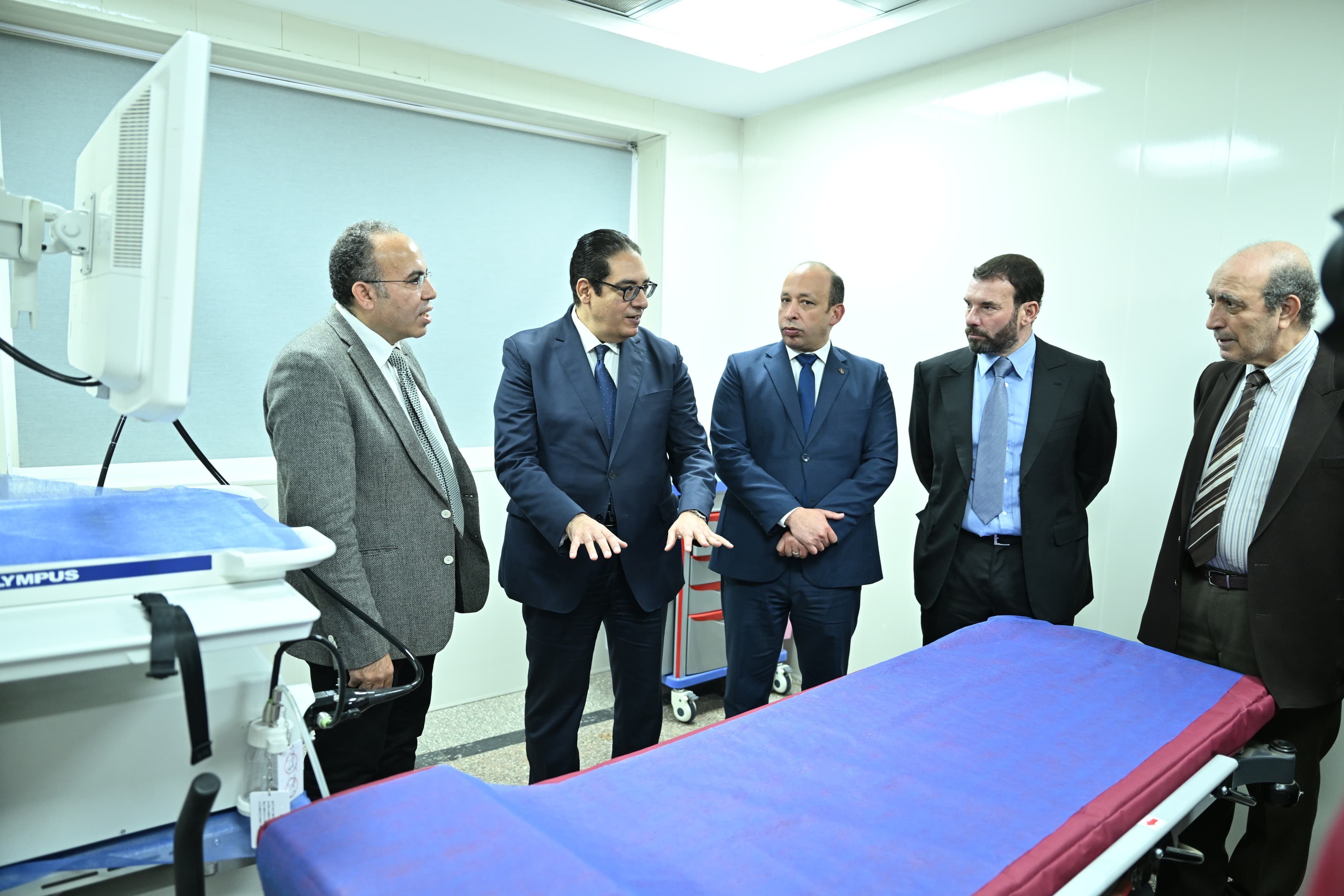 افتتاح تجديد وتطوير وحدة مناظير الجهاز الهضمى بمستشفى الأمراض الباطنة بقصر العينى