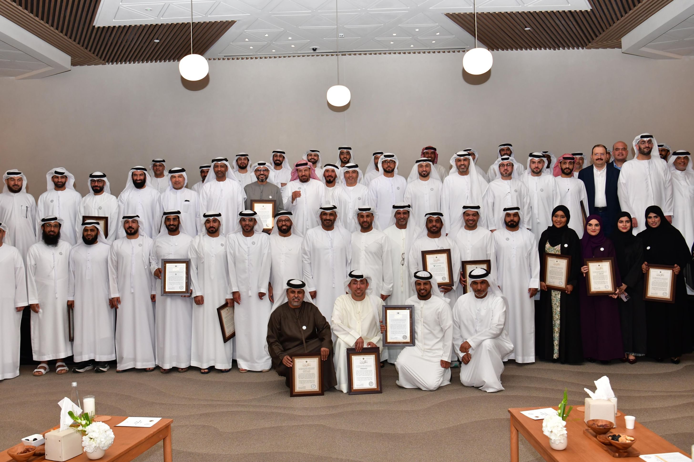 الامارات | قيادة العمليات المشتركة تكرم المؤسسات والجمعيات الخيرية المشاركة في عملية "الفارس الشهم 3"