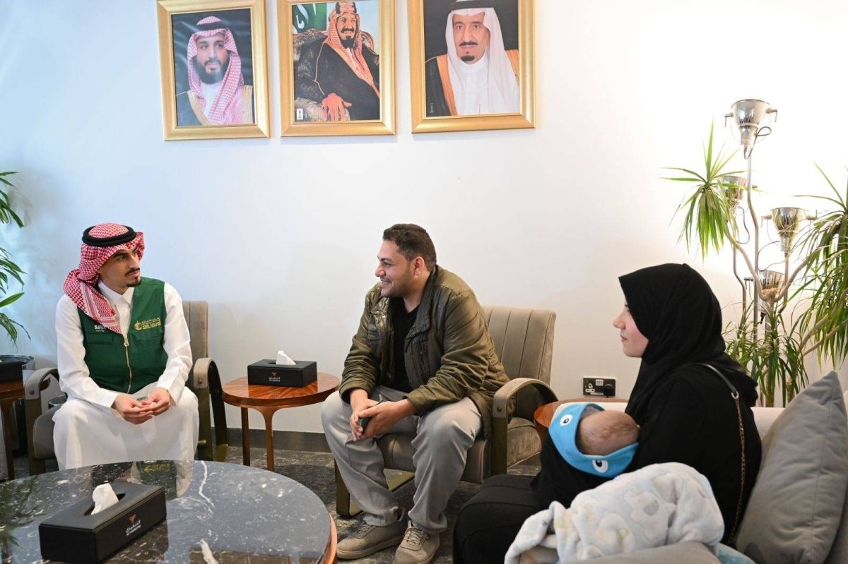 إنفاذًا لتوجيهات خادم الحرمين الشريفين وولي العهد.. وصول التوأم الطفيلي المصري محمد عبدالرحمن جمعة إلى الرياض