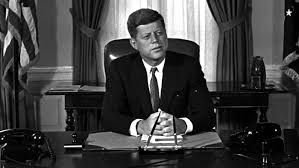 ترامب يفرج عن 1100 وثيقة جديدة متعلقة بـ اغتيال كينيدى.. ماذا جاء فيها؟