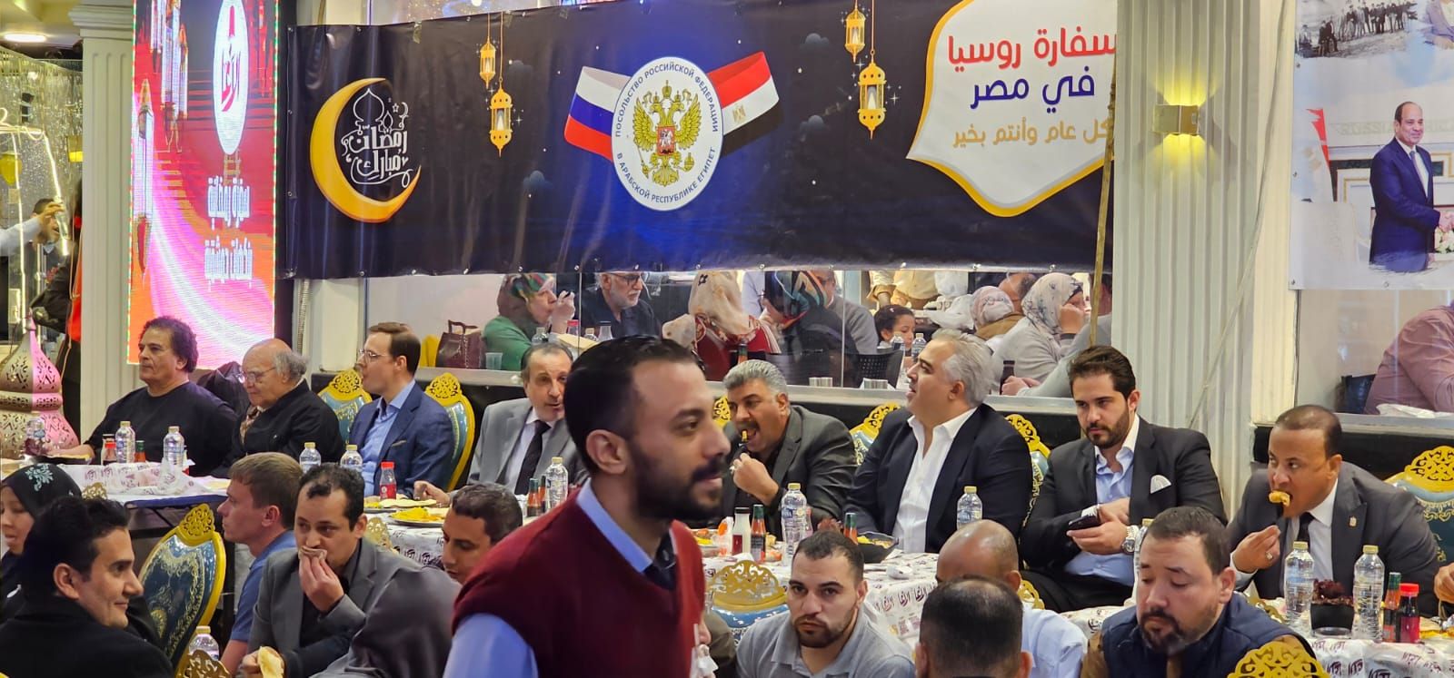 سفارة روسيا بالقاهرة تنظم إفطارا خيريا بالجيزة.. والسفير: تقليد يعزز الصداقة