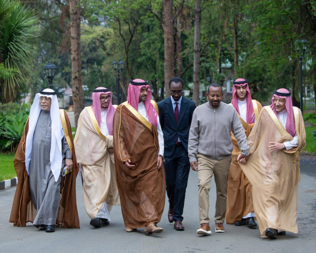 السعودية | رئيس وزراء إثيوبيا يستقبل نائب وزير الخارجية ويستعرضان العلاقات الثنائية