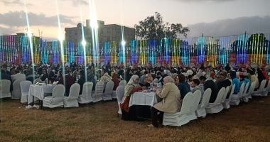 حفل إفطار الطلاب الأيتام بالجيزة بحضور أكثر من 4 آلاف تلميذ.. صور