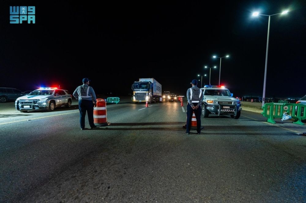 250 ألف ريال غرامات على الشاحنات الأجنبية المخالفة