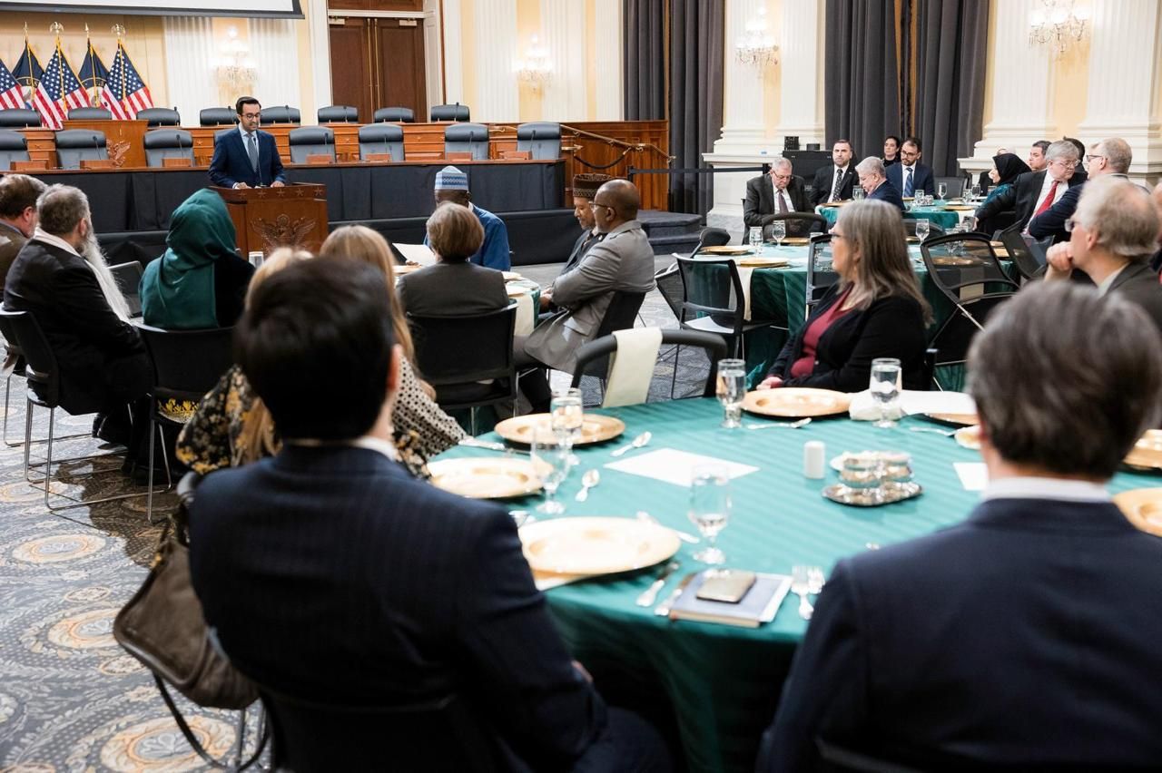 رابطة العالم الإسلامي تجمع ممثلي الأديان وصانعي السياسات في حفل إفطار رمضانى بالكونجرس الأمريكي