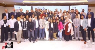 وزيرة التضامن تكرم فريق عمل مسلسل " ولاد الشمس" بحضور أبناء مؤسسات الرعاية