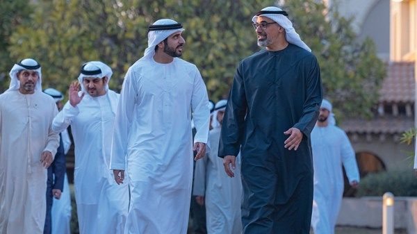 ولي عهد أبوظبي يلتقي ولي عهد دبي على مأدبة إفطار في استراحة ند الشبا في دبي