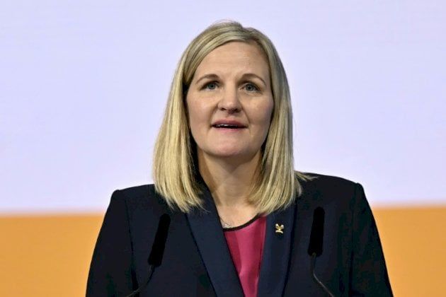 الزمبابوية كوفنتري أول سيدة وإفريقية تفوز برئاسة اللجنة الأولمبية الدولية