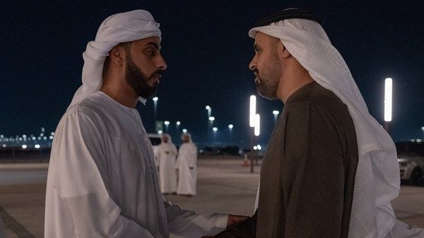 ذياب بن محمد بن زايد يُقدِّم واجب العزاء في وفاة ريم عمر النهدي