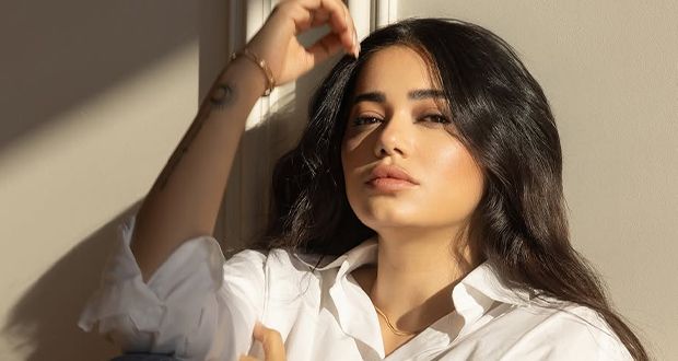 رحمة رياض تفتح قلبها وتبكي ندمًا على رسائل شقيقتها الراحلة