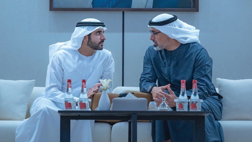 ولي عهد أبوظبي يلتقي ولي عهد دبي على مأدبة إفطار في استراحة ند الشبا في دبي