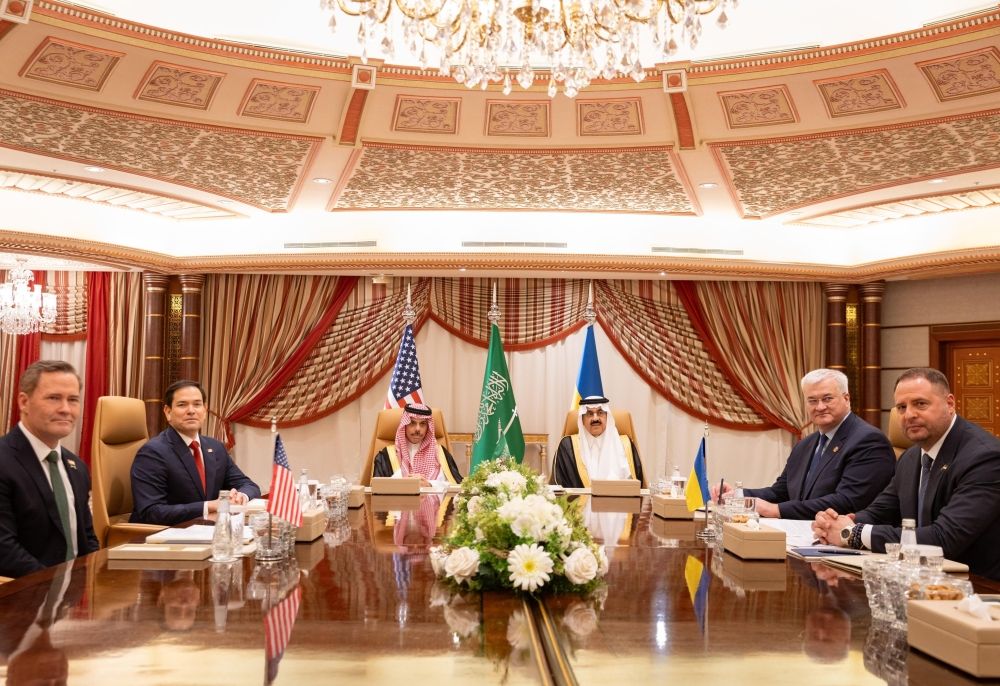 بعد اجتماع المملكة.. القمة الأوروبية ترحب بجهود السلام في أوكرانيا