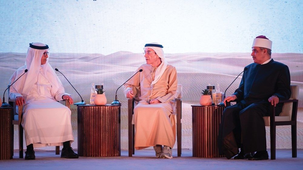 عبدالله بن زايد ونهيان بن مبارك يشهدان فعالية "يوم زايد للعمل الإنساني"