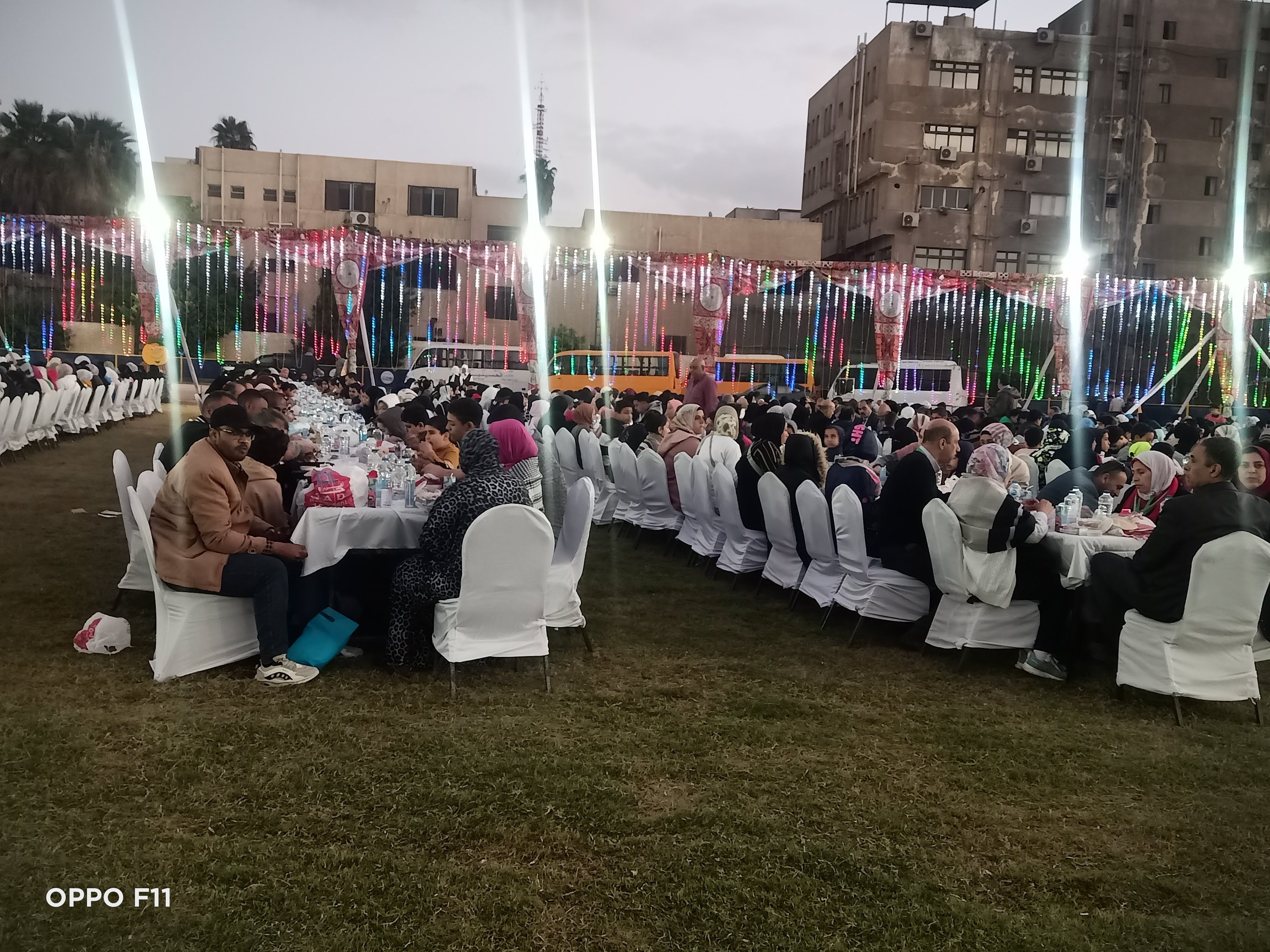 حفل إفطار الطلاب الأيتام بالجيزة بحضور أكثر من 4 آلاف تلميذ.. صور