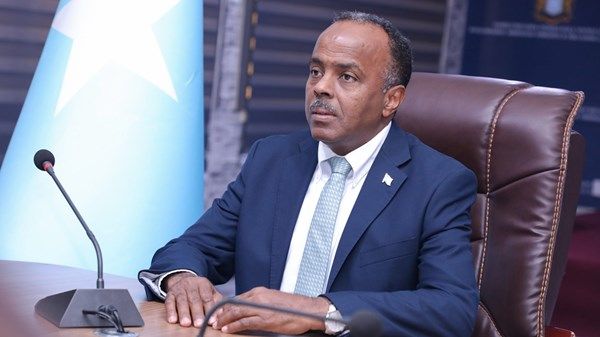 وزير الدولة للشؤون الخارجية لـ«الاتحاد»: الإمارات أكبر الداعمين للصومال